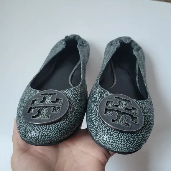 Tory burch Reva Flats leather Ballet flats  size 7M.