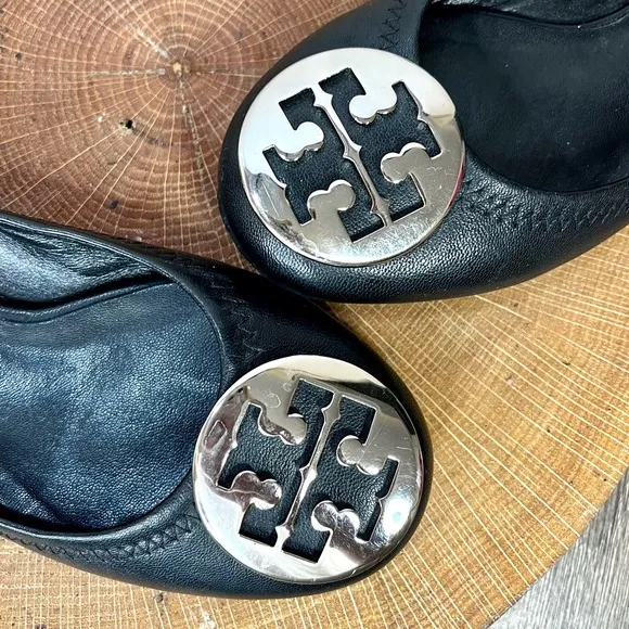 *Tory Burch | Reva Leather Ballet Flats with Silver Logo Medallion Size 4