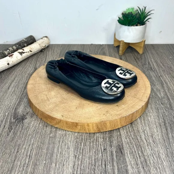 *Tory Burch | Reva Leather Ballet Flats with Silver Logo Medallion Size 4