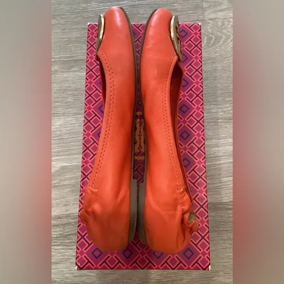 Tory Burch Reva Mestico Leather Ballet Flats In Tiger Lily/Gold Logo– Size 8