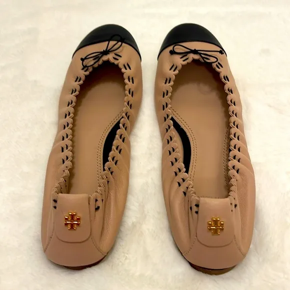 Tory Burch Scallop Elastic Ballet Flats