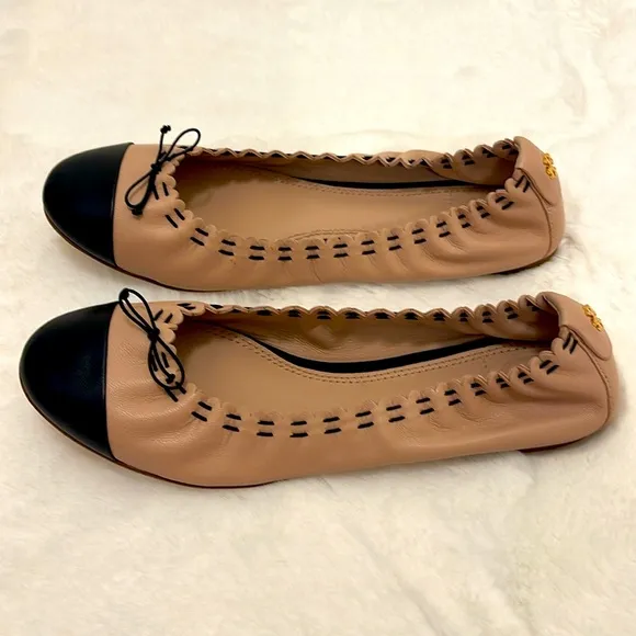 Tory Burch Scallop Elastic Ballet Flats