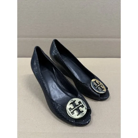 Tory Burch Size 6M Black Textured Snake Leather Wedge Shoes Pumps