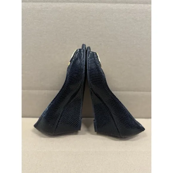Tory Burch Size 6M Black Textured Snake Leather Wedge Shoes Pumps