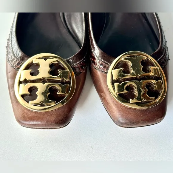 Tory Burch Snakeskin and Leather Flats, Oversized Gold Logo, size 7.5