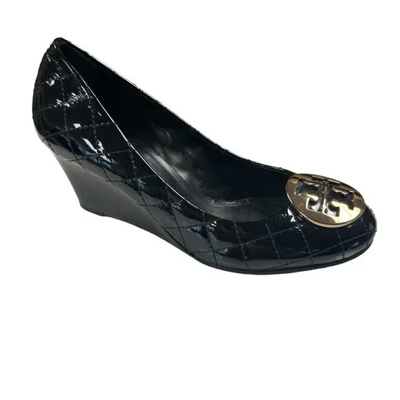Tory Burch Wedges Womens 7 Black Quilted Patent Leather Quinn Logo Shoes
