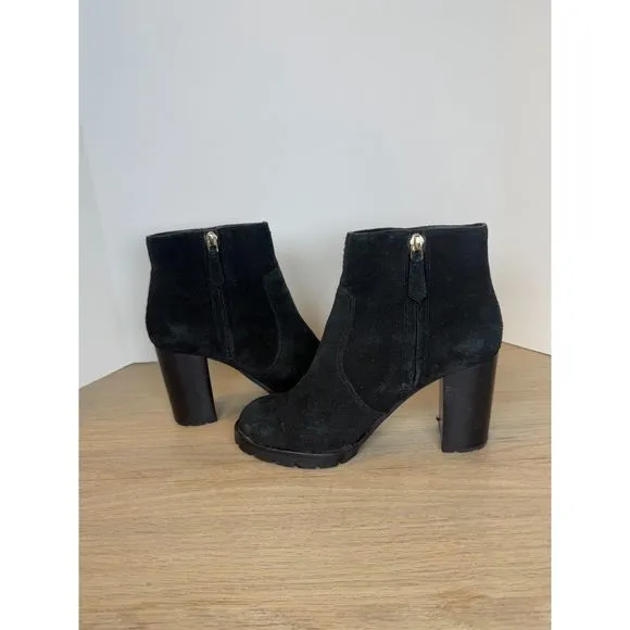 Tory Burch Women's 40999 Size 7.5M Green Sophia Suede Ankle Bootie Lug Sole