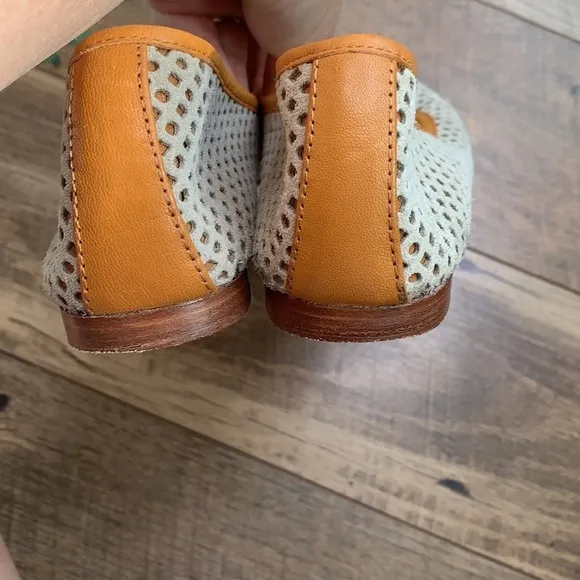 TOSCA BLU Tan Weaved Leather Bow Flats 39