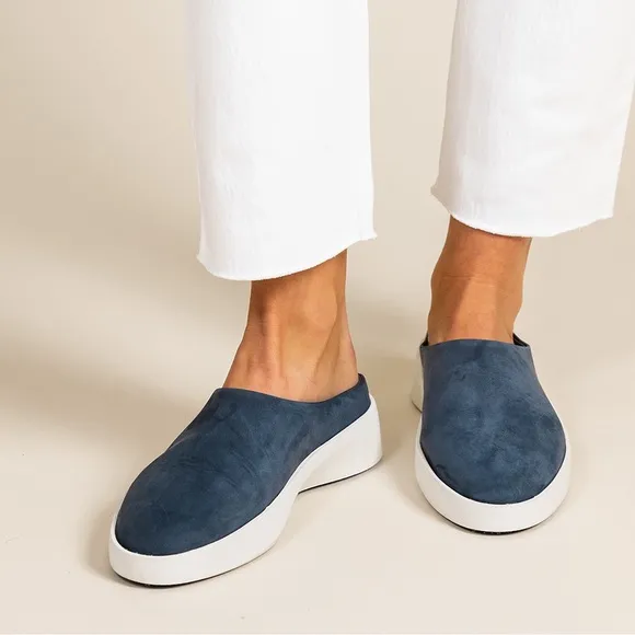 Tried on once Wolf &amp; Shepherd cruise mules slip-on shoes blue suede leather 6