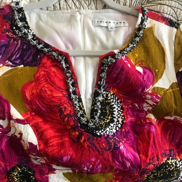 Trina Turk Dress 6 bright Floral Shift mini mod goldenrod fuchsia barkcloth twee
