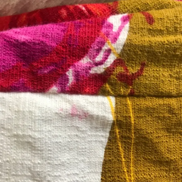 Trina Turk Dress 6 bright Floral Shift mini mod goldenrod fuchsia barkcloth twee