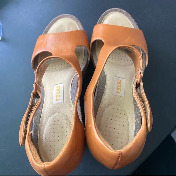 TSUBO Isara Leather Wedge Sandals