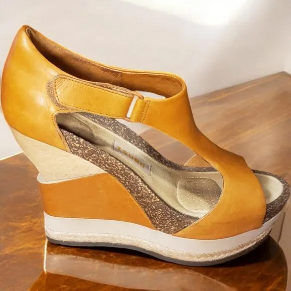 Tsubo Isara Leather / Wood Sculptural Wedges~$240