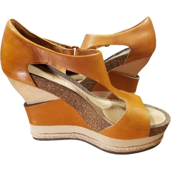 Tsubo Isara Leather / Wood Sculptural Wedges~$240