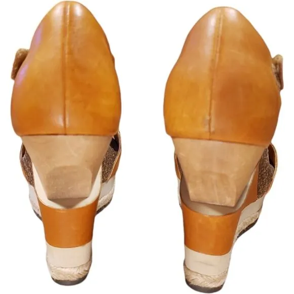 Tsubo Isara Leather / Wood Sculptural Wedges~$240
