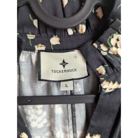 Tuckernuck‎ dress size L Crawford Tossed Floral mini swing
