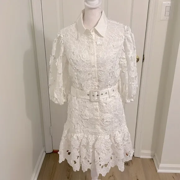 Tuckernuck En Saison Ivory White Ottis Lace Belted Mini Dress NWT Size Medium