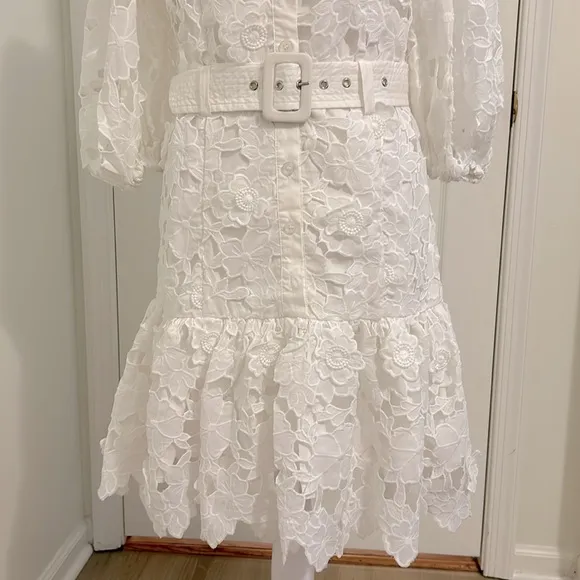 Tuckernuck En Saison Ivory White Ottis Lace Belted Mini Dress NWT Size Medium