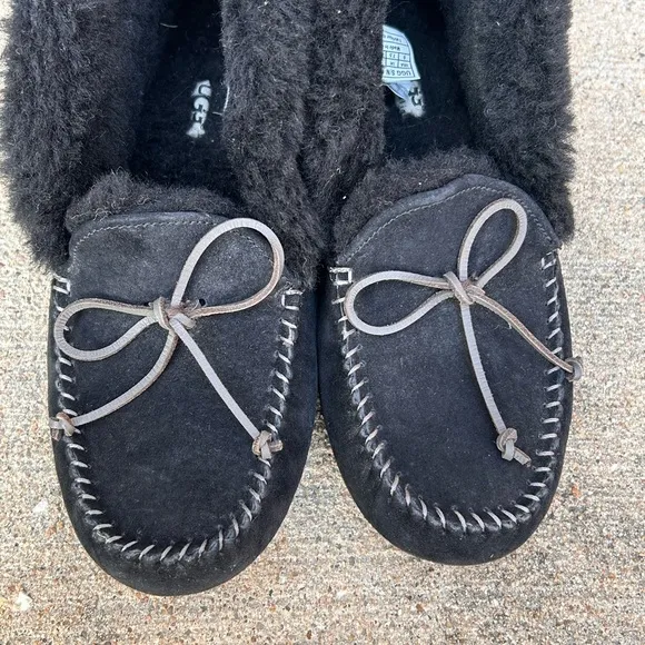 UGG ALENA SLIPPER BLACK SUEDE SHEEPSKIN CUFF MOCCASINS WOMENS