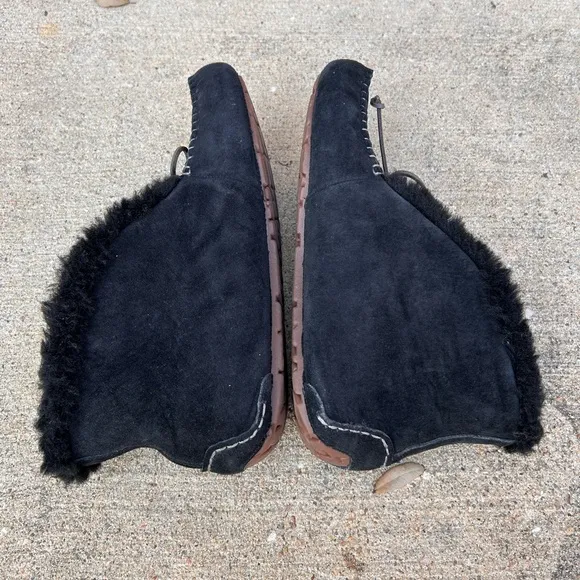 UGG ALENA SLIPPER BLACK SUEDE SHEEPSKIN CUFF MOCCASINS WOMENS