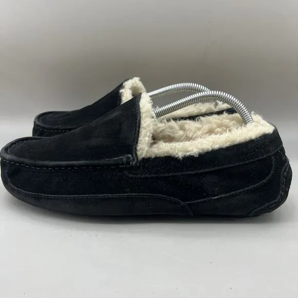 UGG Ascot Mens Slippers Loafer Size 9 Black Suede Sheepskin Slip On Shoe