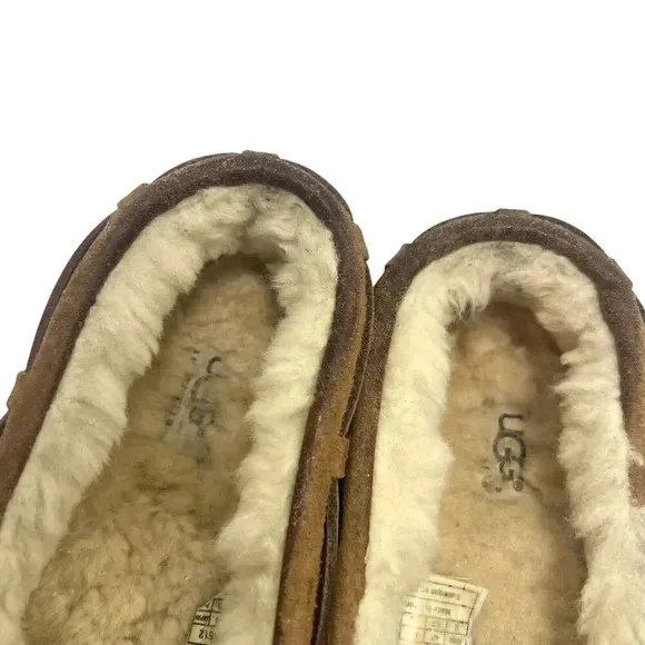 UGG Australia Dakota Suede Fur Lined Slip On Moccasins Loafers Chestnut Womens 8
