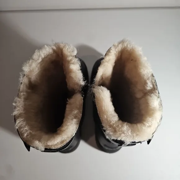 Ugg Australis Brieda Black Leather Waterproof Sherpa Bootie Size 8/39 EUC