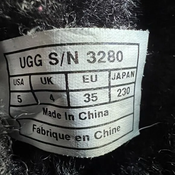UGG Baily Bow Short Boots Black Suede Women’s 5 Winter Sheepskin Comfort Cozy