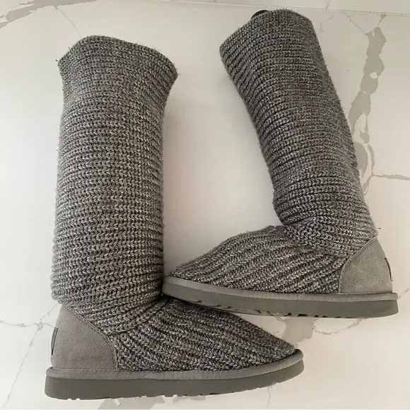 UGG CARDY GRAY KNIT PULL ON BOOTS  SIZE 7