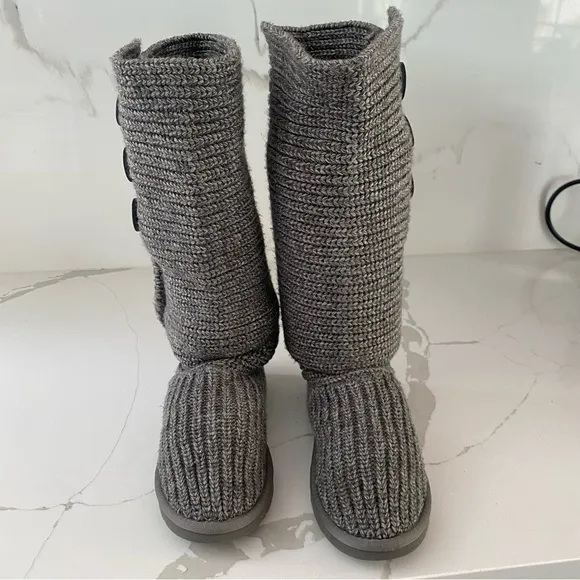 UGG CARDY GRAY KNIT PULL ON BOOTS  SIZE 7