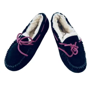 UGG KIDS MOCCASINS SIZE 1 suede  and purple lace
