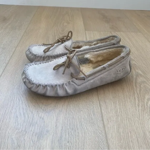 Ugg Light Pink Suede Sherling Lined Moccasins