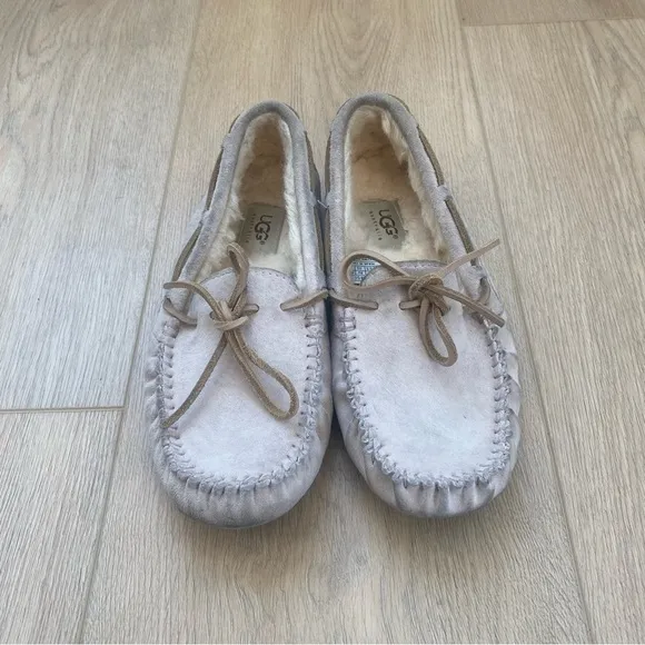 Ugg Light Pink Suede Sherling Lined Moccasins