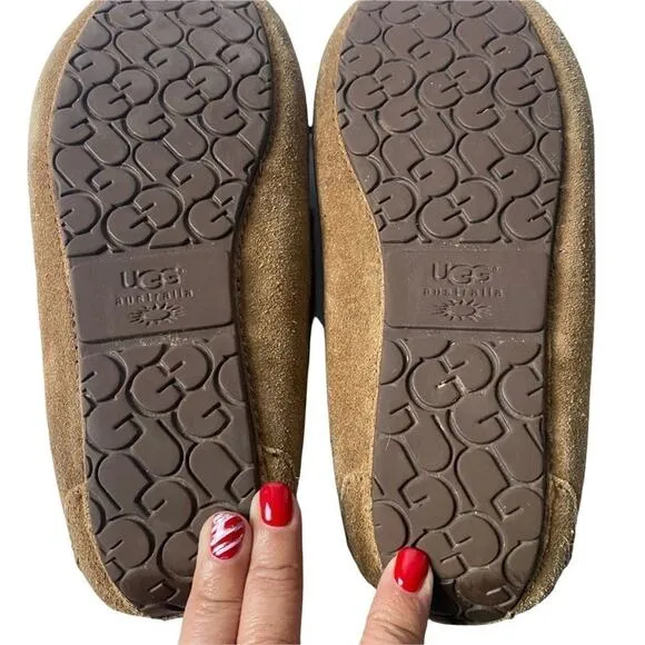UGG Moccasins Women's  Brown Dakota Slip On Sz 5