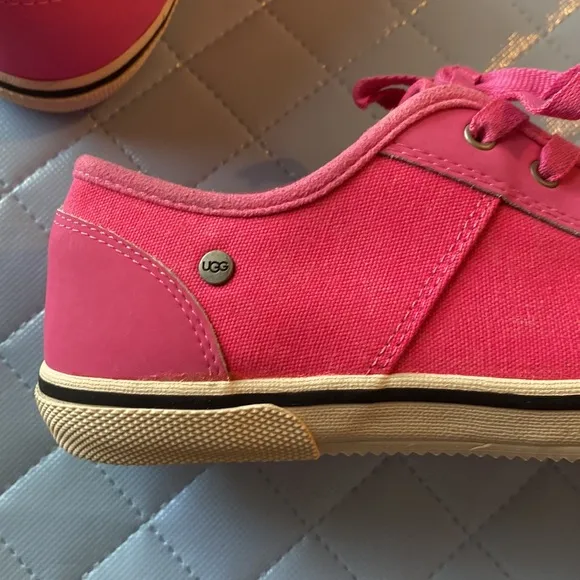 Ugg pink girls sneakers shoes