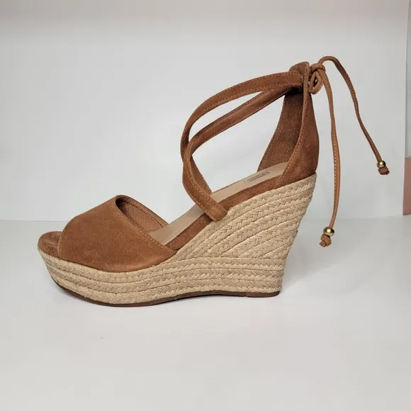 UGG Reagan Open Toe Anklestrap Tan Suede Espadrille Platform Wedges 9.5