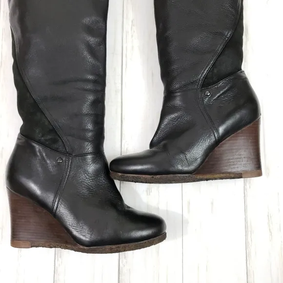 Ugg Revenna Leather Wedge Boots Size 9