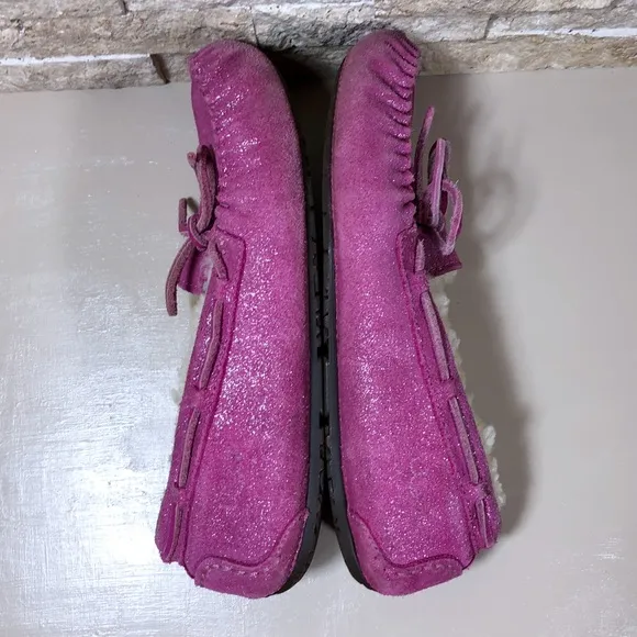 UGG Shoes Girls Slippers Pink Suede Moccasins Sz 3
