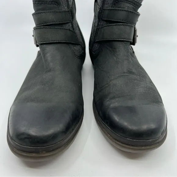 UGG Simmens Black leather canvas moto boots size 6.5‎