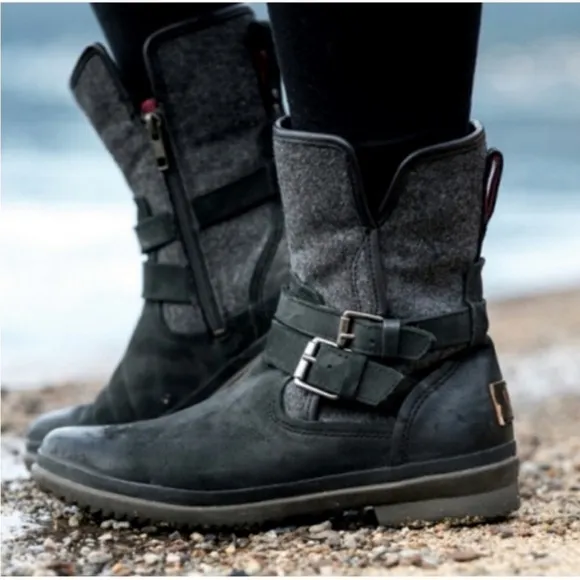UGG Simmens Black leather canvas moto boots size 6.5‎