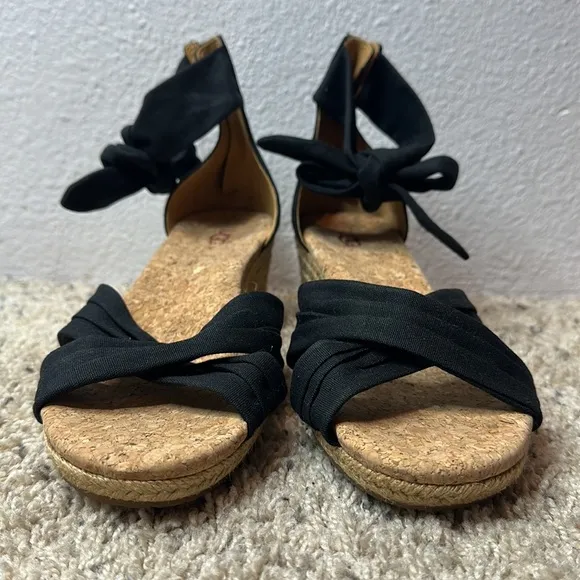 UGG Tracie Wedge Espadrille Sandal sz 8.5