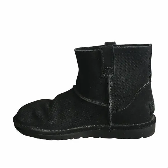 UGG Women’s Classic Unlined Mini Perf Ankle Boots Black Suede 8