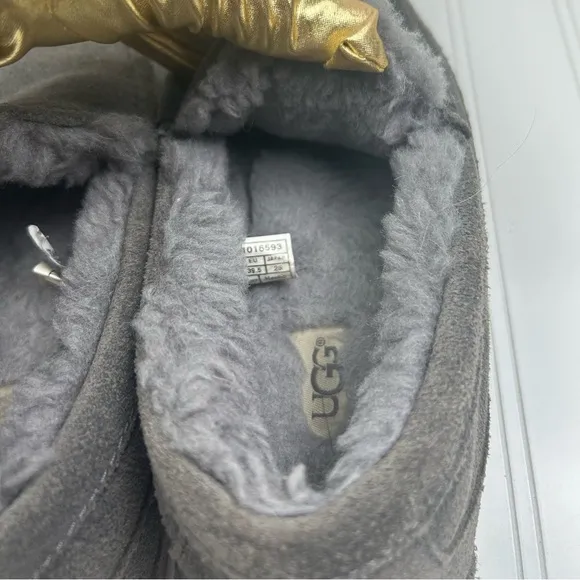 UGG Women's Gray Ansley Slipper Moccasins Size 8