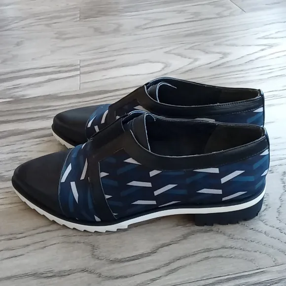 United Nude slip on shoes size 39 US8