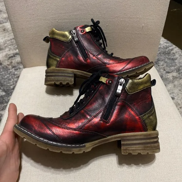 V italia Giovanni Pewter 39 Leather rare 6” boots Women's heeled red gold 8.5