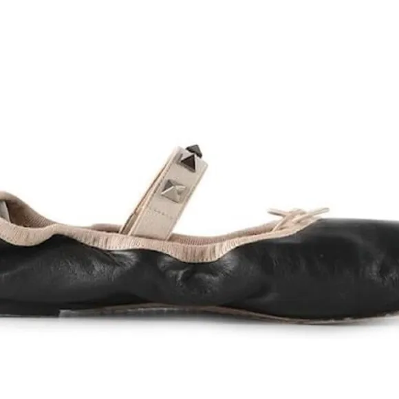 Valentino Black Leather Rockstud Bow Scrunch ballet flats. Size 37.5 🩰