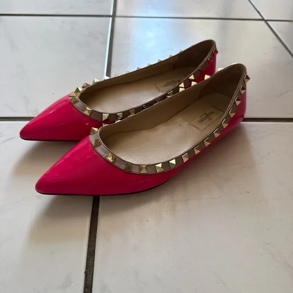 Valentino Fluo Pink Patent Rockstud Flats Size 39