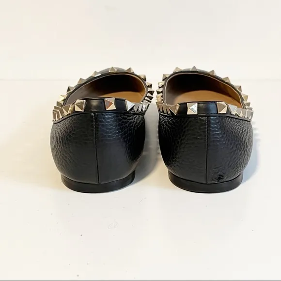 Valentino Rockstud Black Grainy Leather Flat Size 39.5