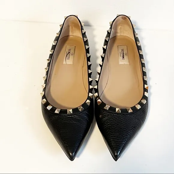 Valentino Rockstud Black Grainy Leather Flat Size 39.5