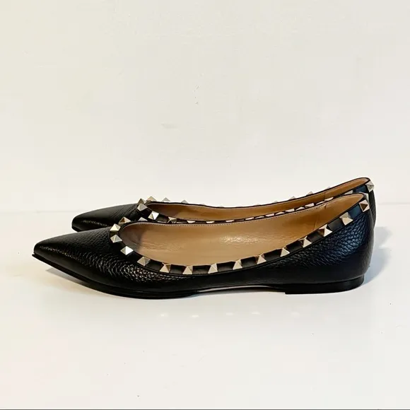 Valentino Rockstud Black Grainy Leather Flat Size 39.5
